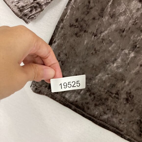 Lane Bryant Velvet Ruched Front 3/4 Sleeve Stretch Top size 10/12 Feminine - Picture 9 of 9